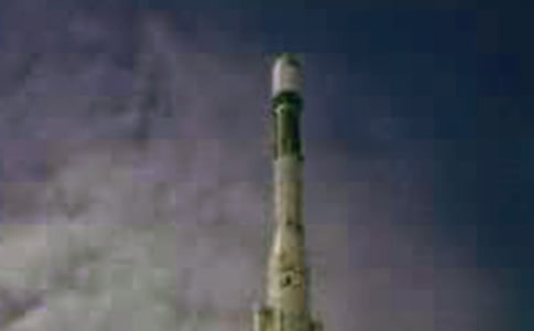 火箭升空的那一刻四年級(jí)作文