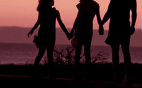 ���м�ͥ�����ĵ��w��