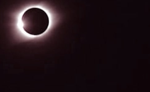 五百年一遇的日食的作文