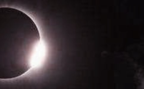 我在云南看日食作文