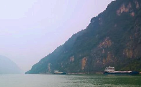 三峽大壩敘事作文