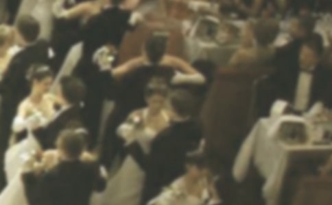 大班下學(xué)期語言教案《蔬菜的化妝舞會》