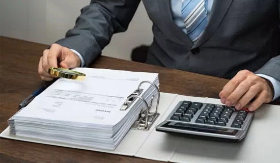 財(cái)務(wù)科月工作自我鑒定范文